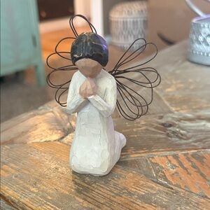 Willow Tree Angel Figurine - Black and White